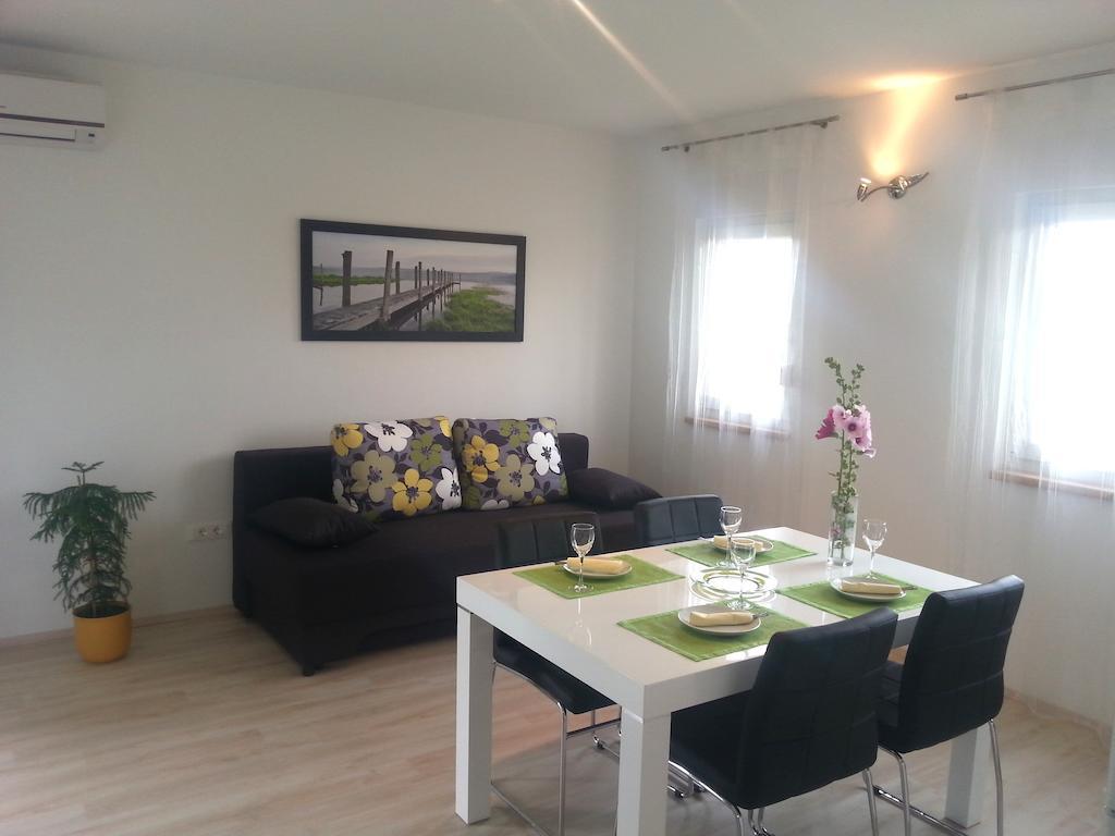 Apartments Levanat Zadar Rum bild