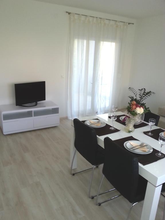 Apartments Levanat Zadar Rum bild